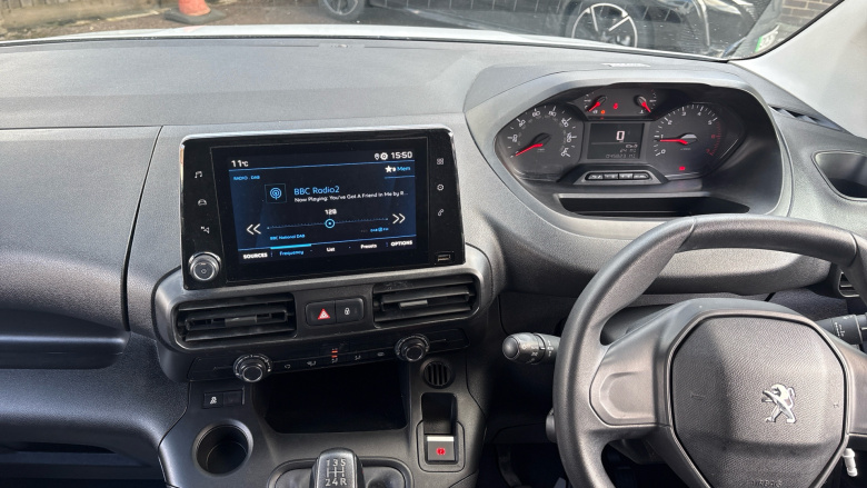 Peugeot Partner Standard Diesel 1000 1.5 BlueHDi 100 Professional Van